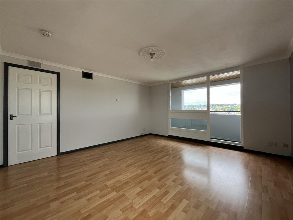 Property photo 2 of 12 2.Jpg