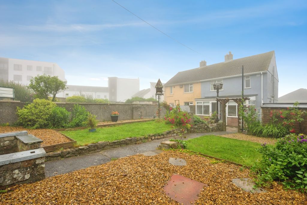 Property photo 2 of 24 Pbox-Img.Jpg