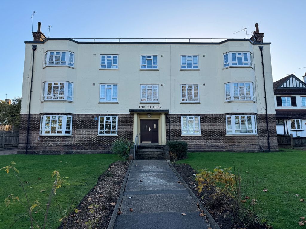 Property photo 1 of 11 Front