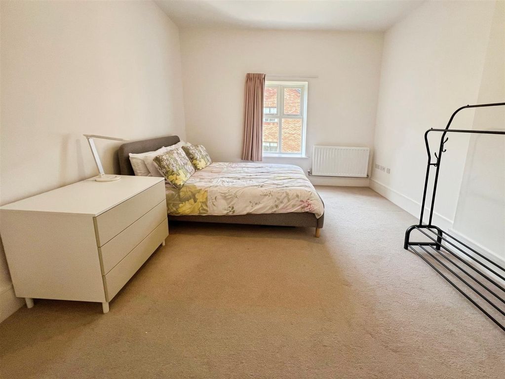 Property photo 3 of 13 F093Ca86-Img_3766.Jpg