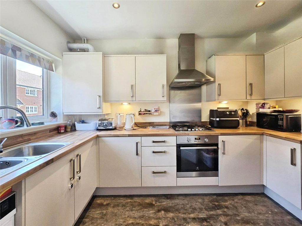 Property photo 2 of 12 Picture No. 12