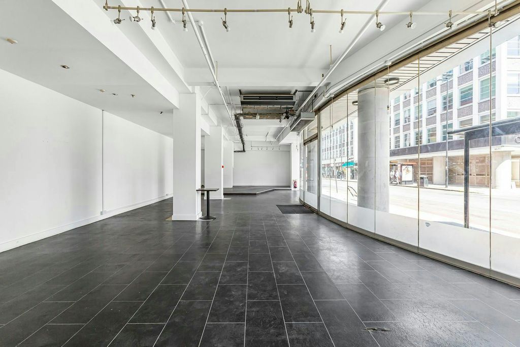 Property photo 1 of 12 Unit A