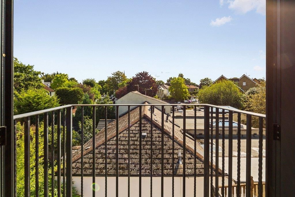 Property photo 3 of 10 Image