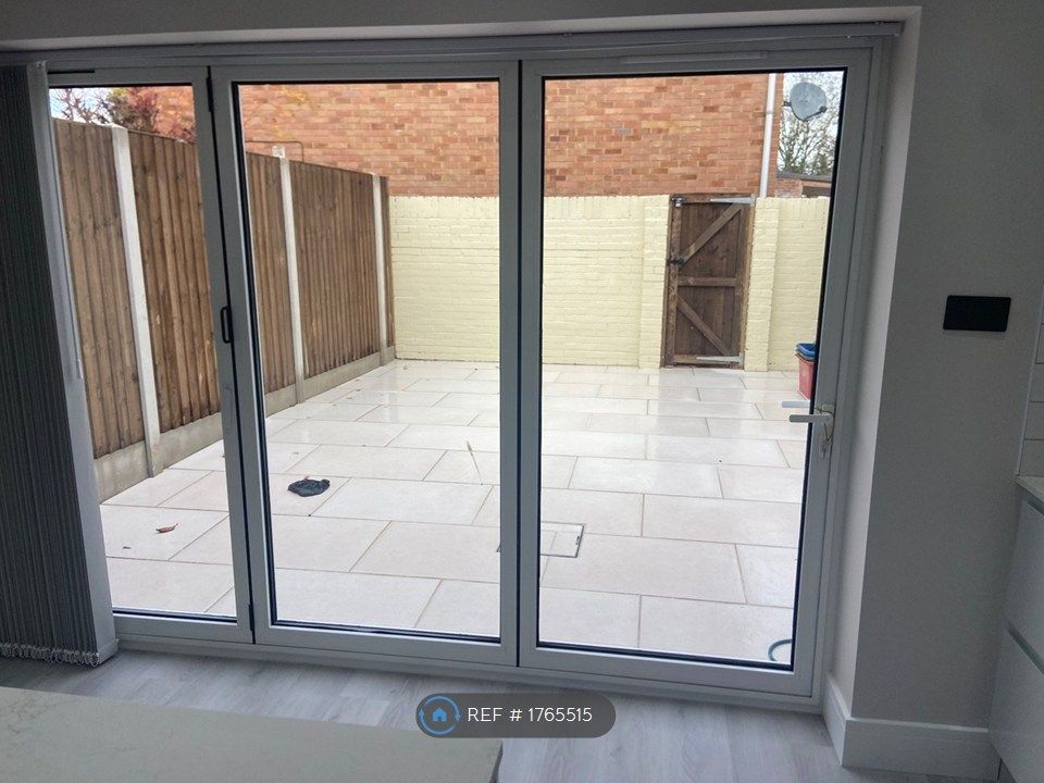 Property photo 3 of 13 Garden