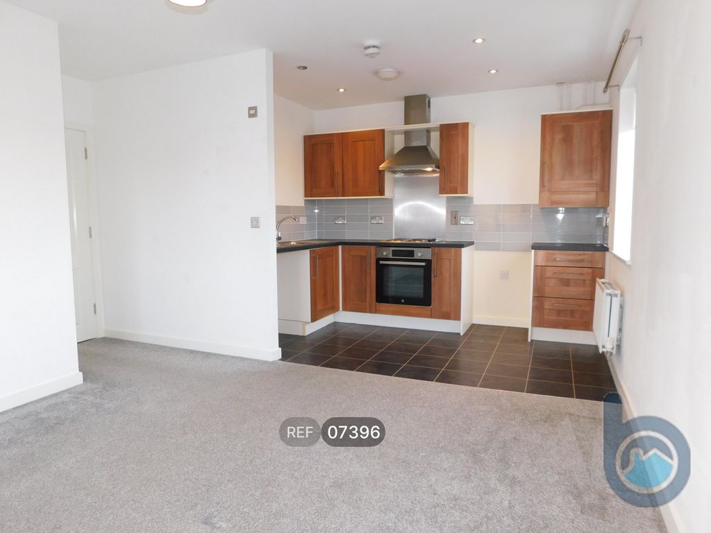Property photo 2 of 13 Kitchen / Living Room
