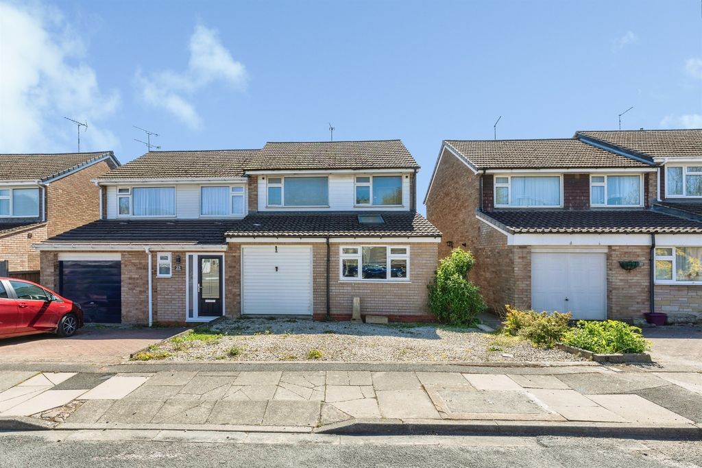 Property photo 1 of 10