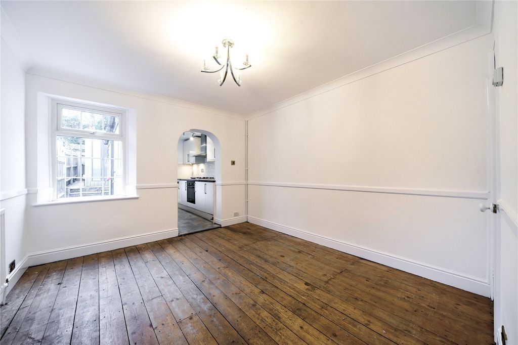 Property photo 2 of 14 Picture No. 46