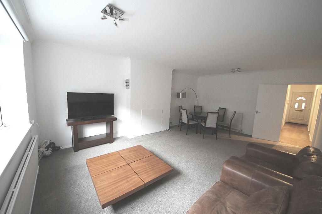 Property photo 2 of 9 Photo 2