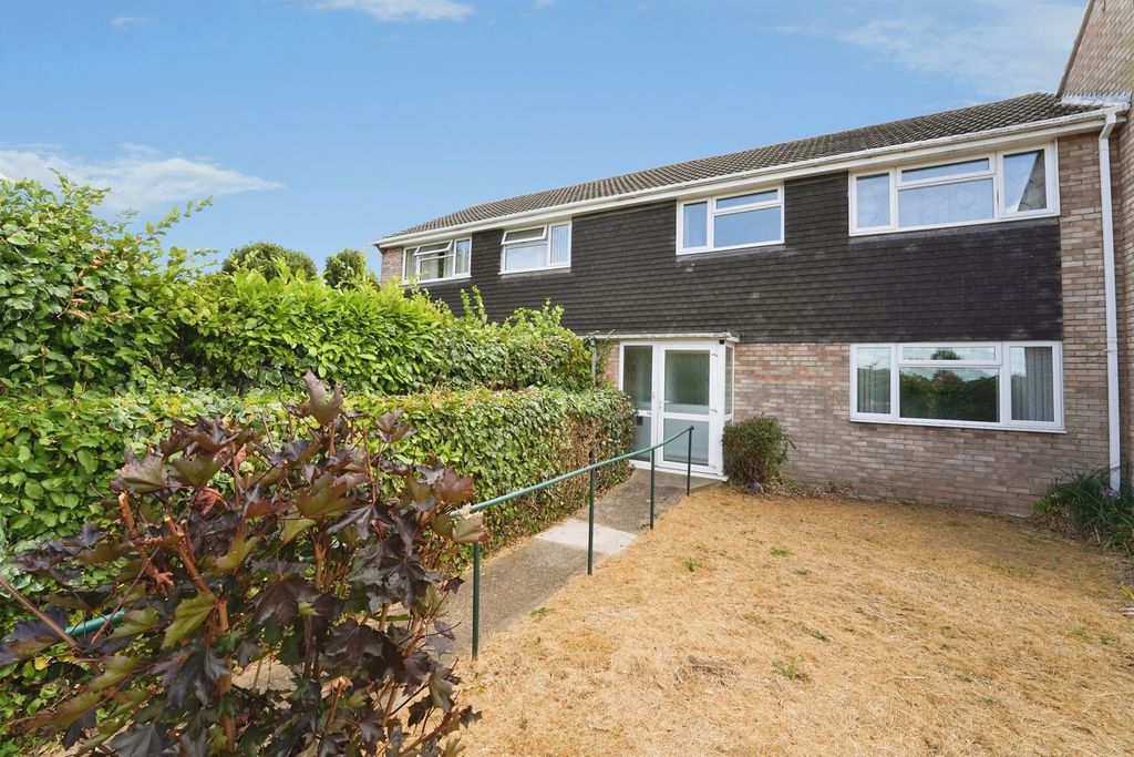 Property photo 1 of 27