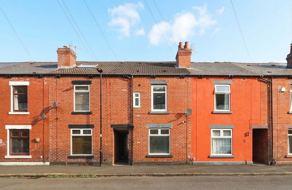 Property photo 1 of 17