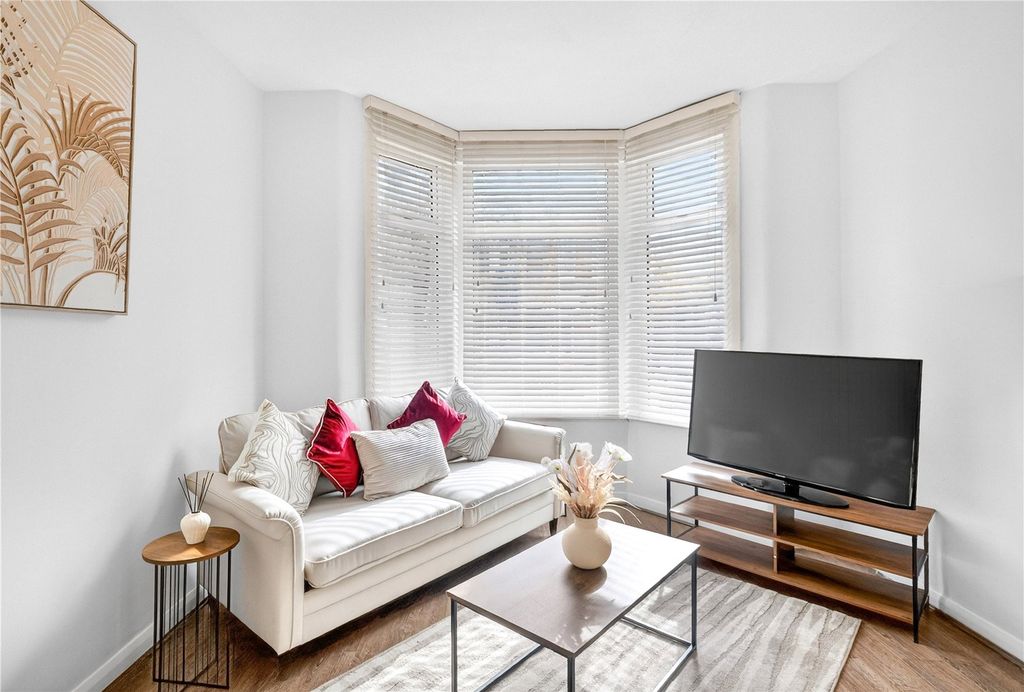 Property photo 3 of 21 Picture No. 03