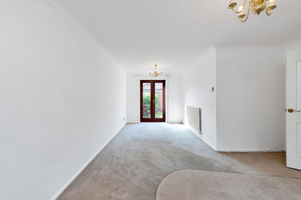Property photo 3 of 15
