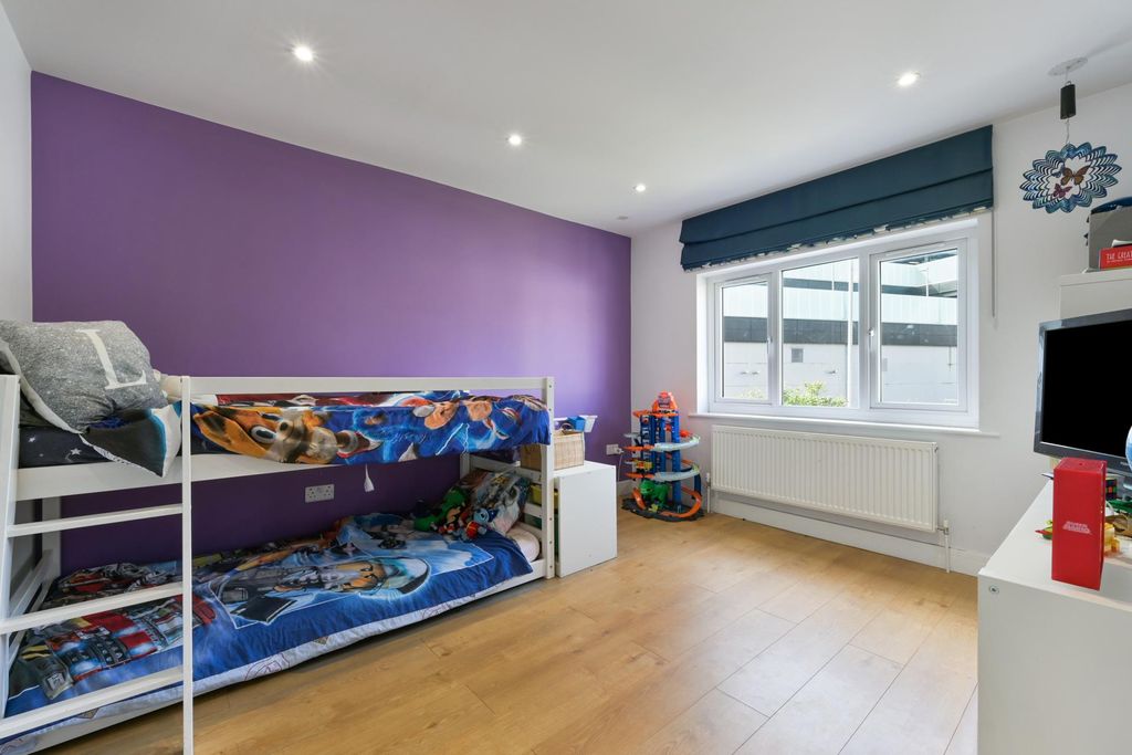 Additional image 11 of 3 bed terraced house for saleClayponds Avenue TW8