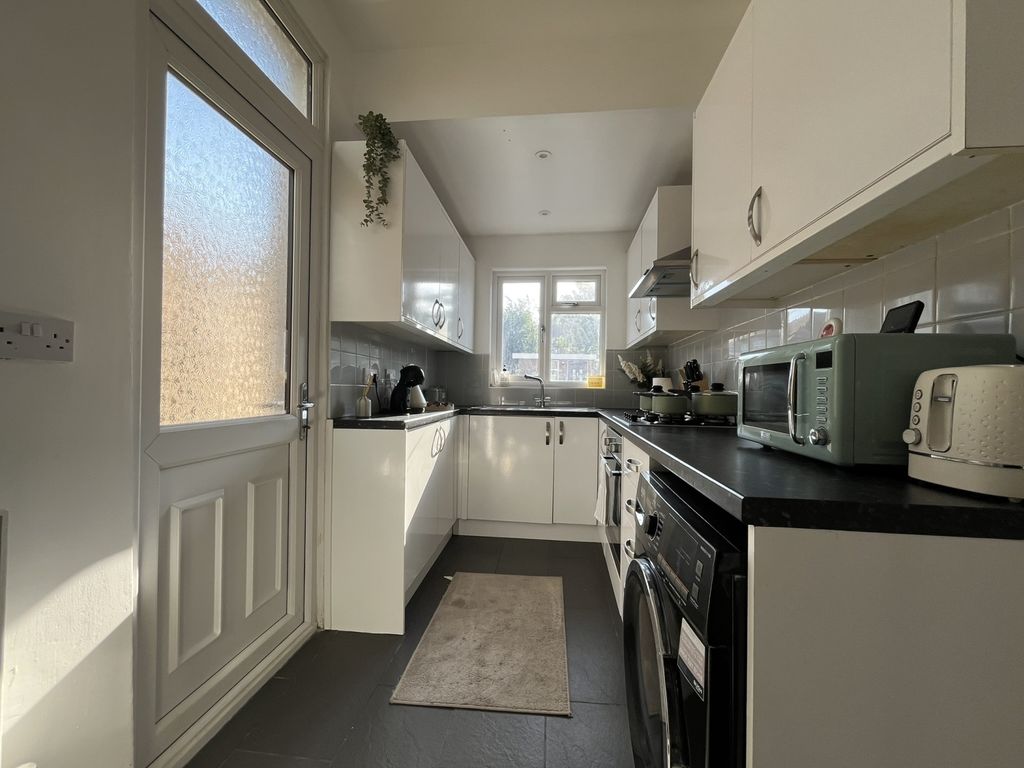 Property photo 3 of 15 Img_5850