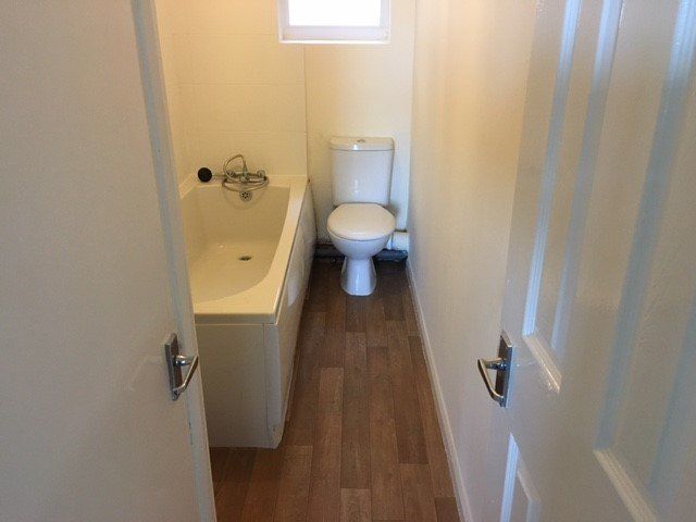 Property photo 3 of 38 Bathroom