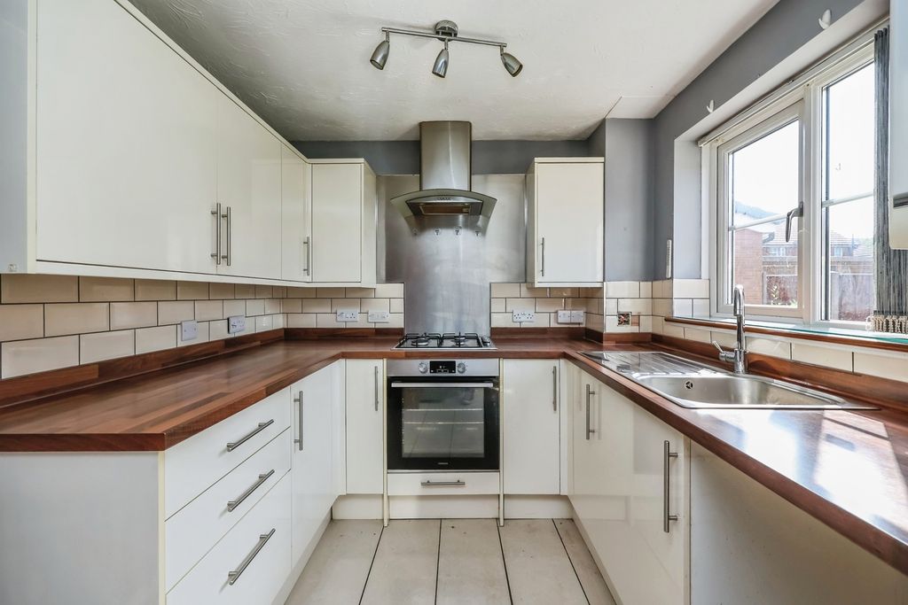 Property photo 2 of 17 Pbox-Img.Jpg