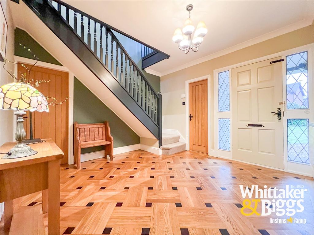 Property photo 3 of 34 Hallway