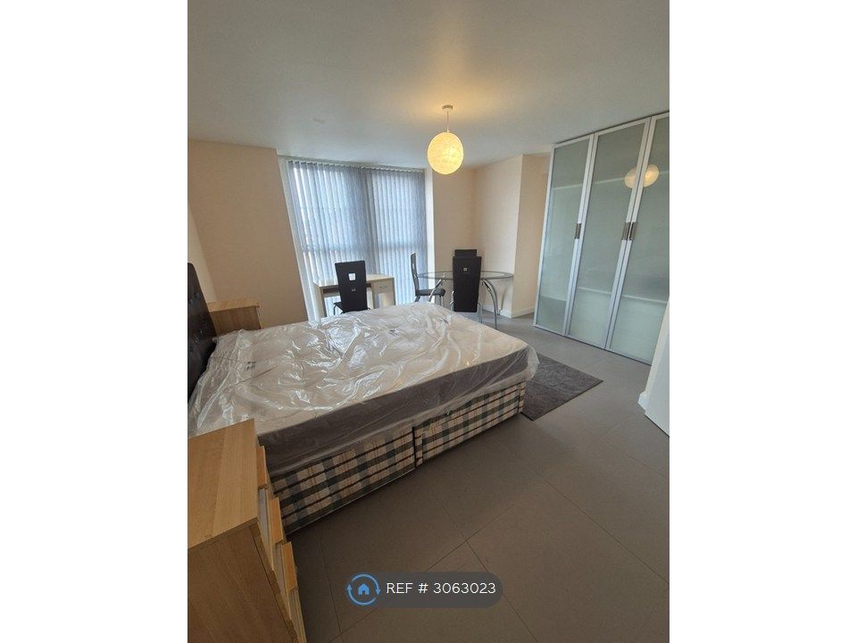 Property photo 2 of 12 Room 1 Now Rented