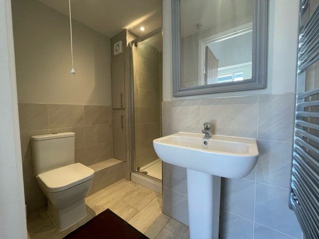 Property photo 3 of 7 Gallery