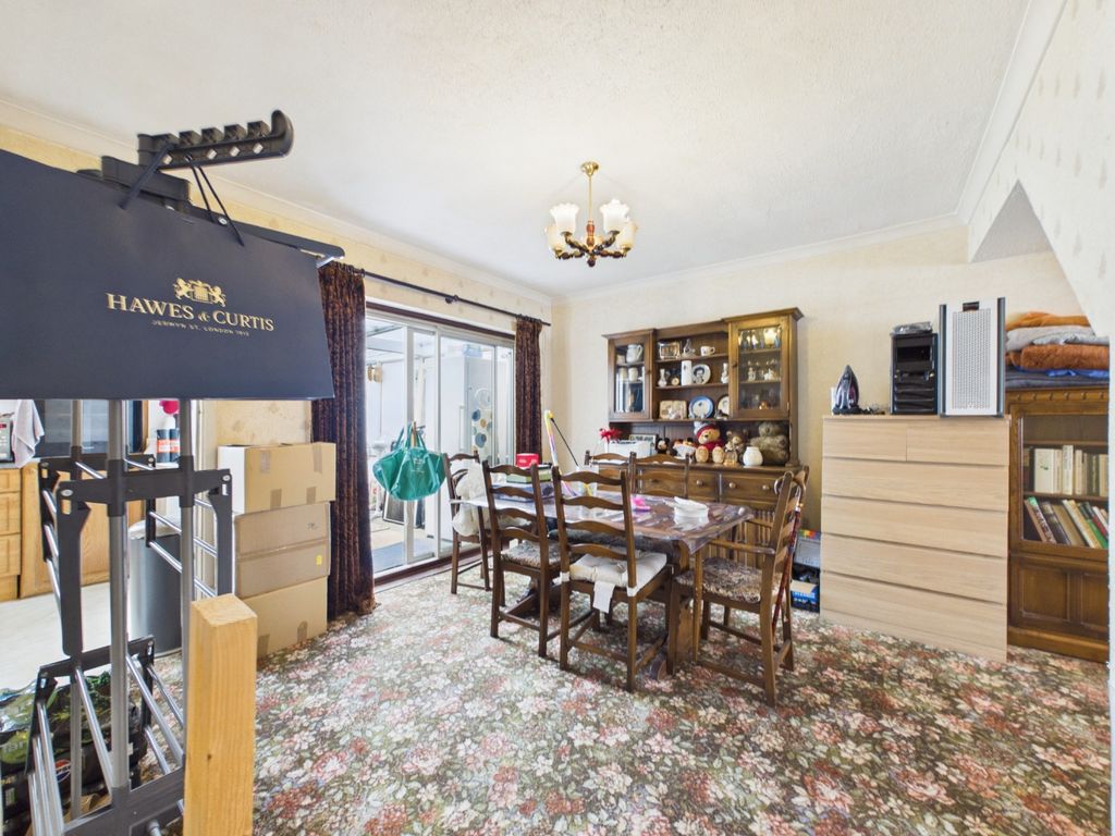 Property photo 3 of 15 4537116