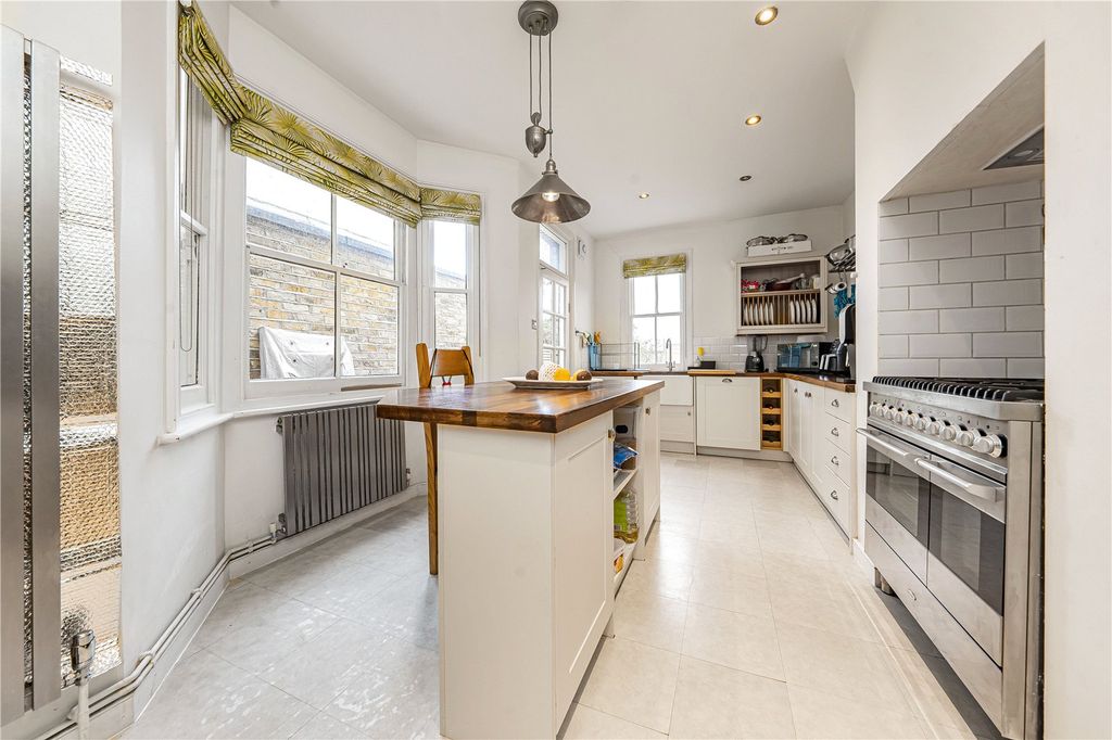 Property photo 3 of 18 Picture No. 31