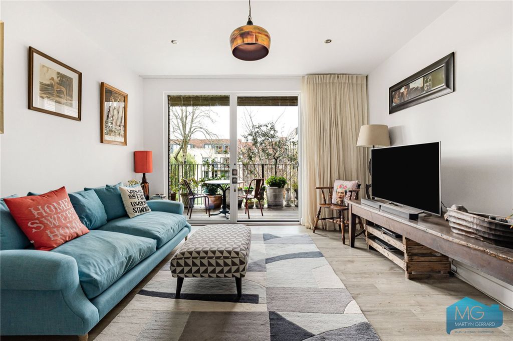 Property photo 1 of 26 Picture No. 04