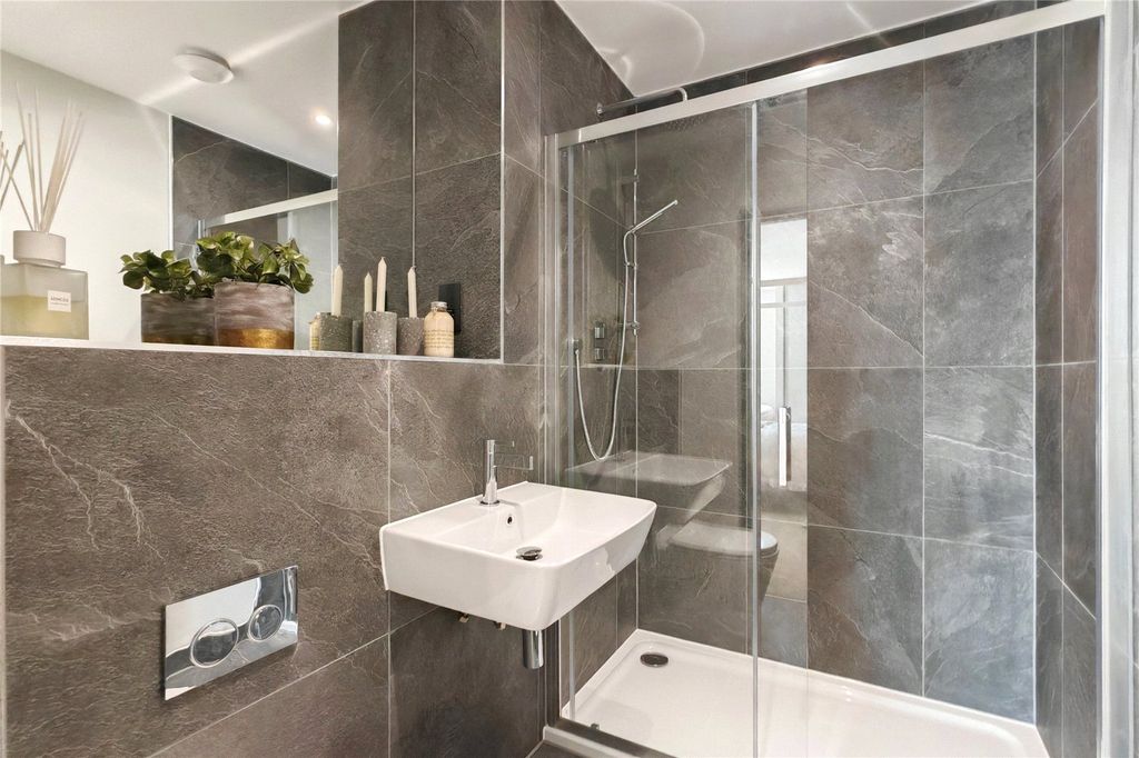 Property photo 3 of 9 Plot 1 Bathroom
