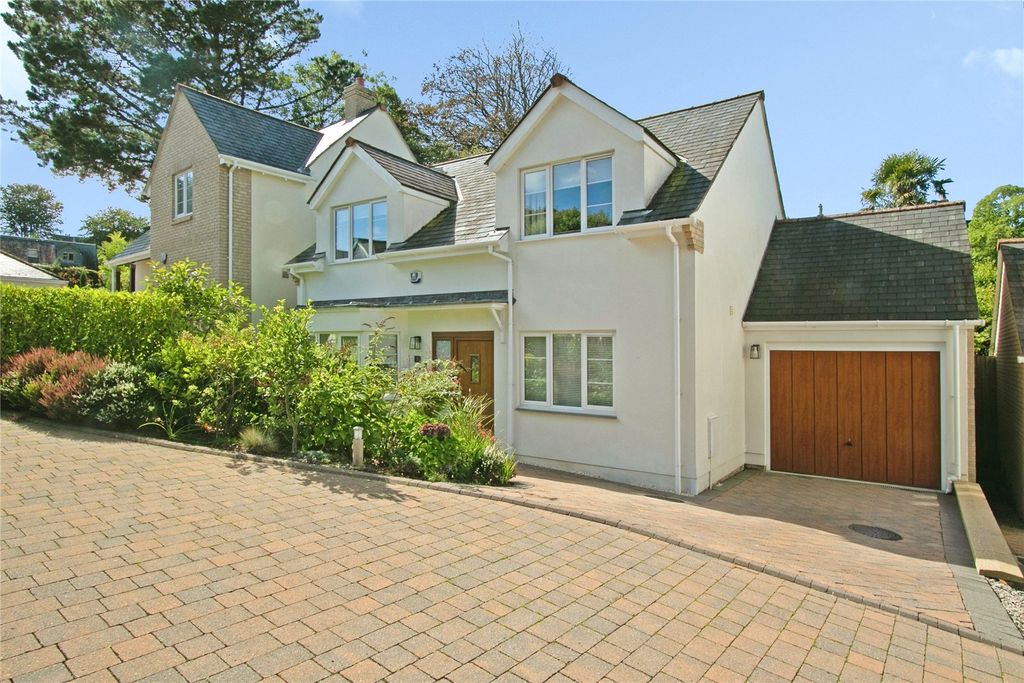 Property photo 1 of 19 Front