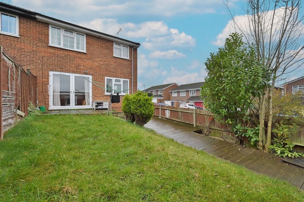 Property photo 3 of 23