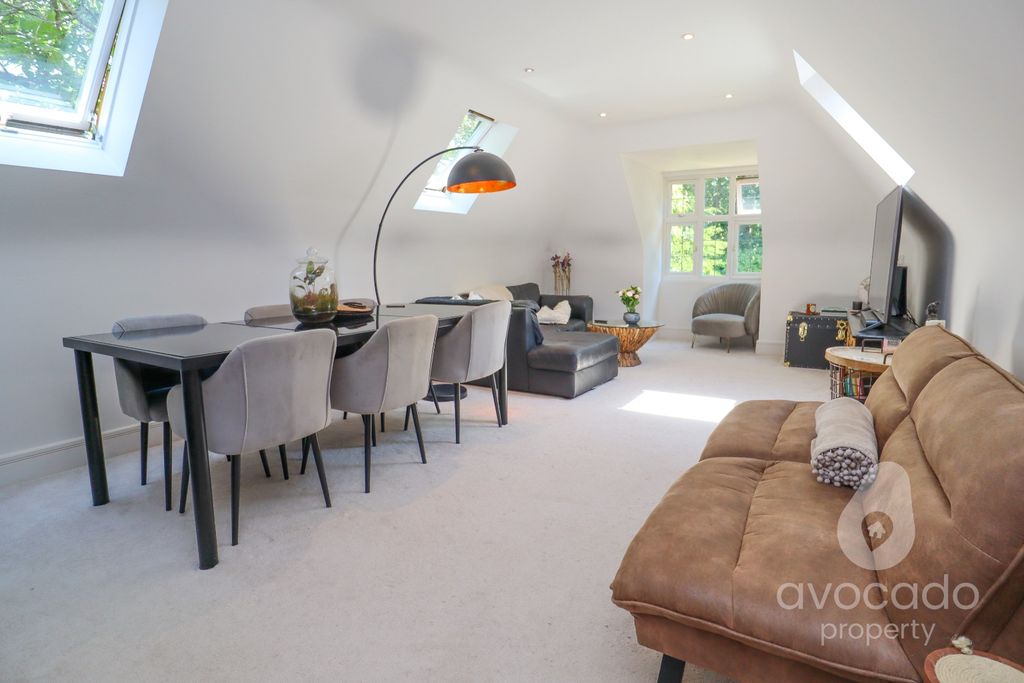Property photo 2 of 13 5325154
