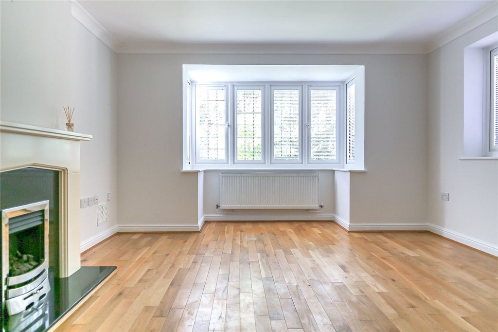 Property photo 2 of 20 Picture No. 19