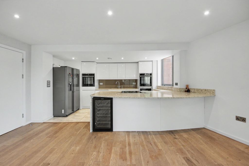 Property photo 2 of 16 Img_0132