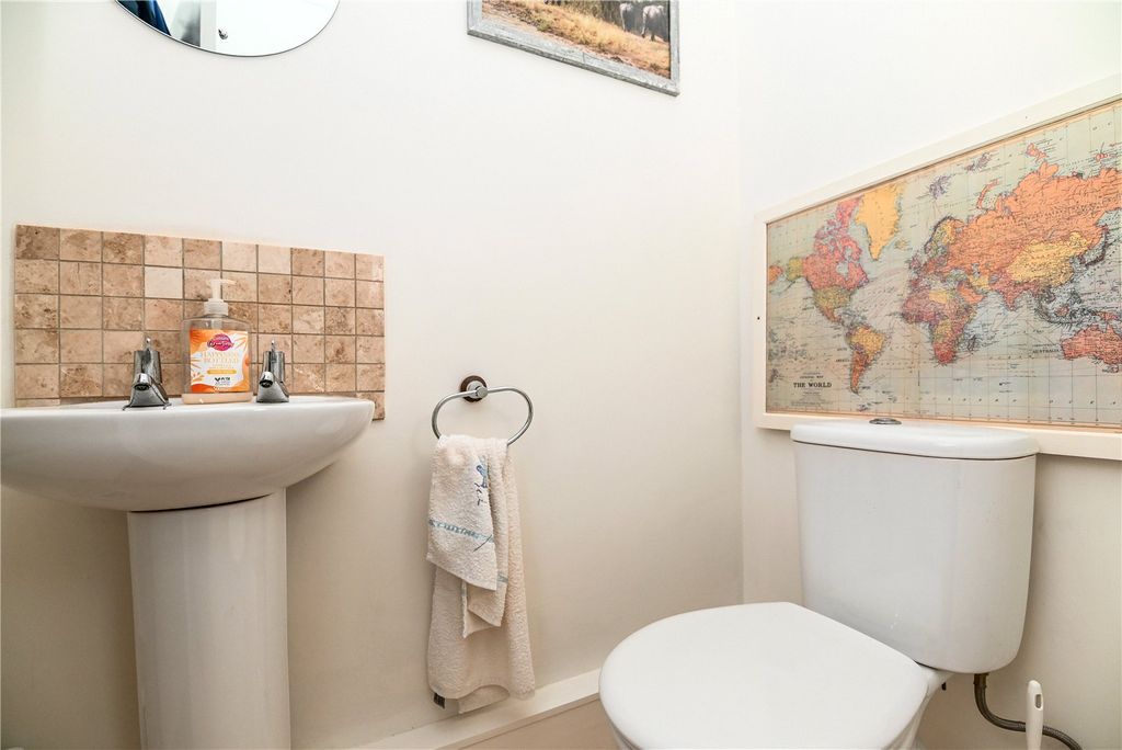 Property photo 3 of 17 Picture No. 04