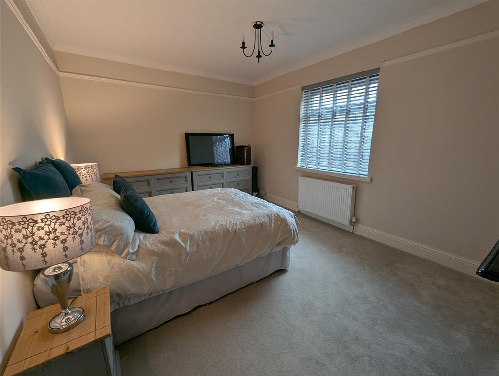 Property photo 3 of 11 Bedroom One