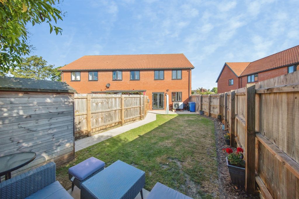 Property photo 3 of 16