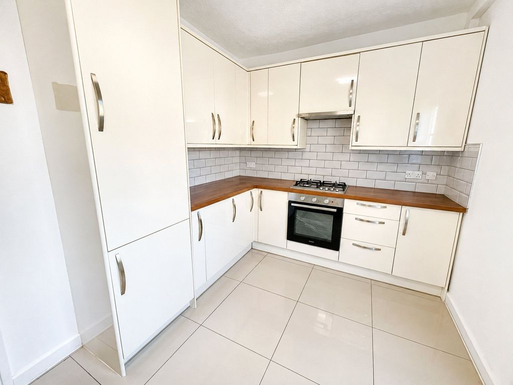 Property photo 3 of 12 Picture No. 17