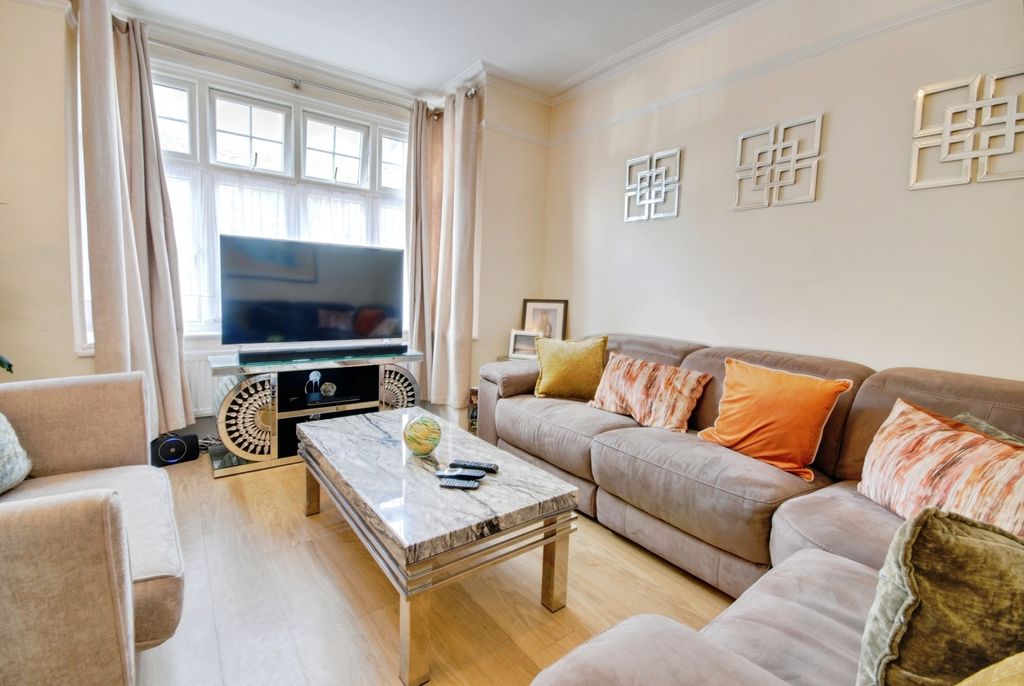 Property photo 2 of 13 Pbox-Img.Jpg