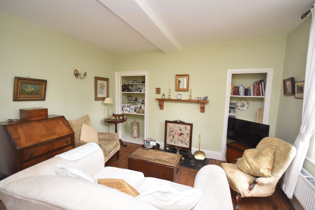 Property photo 3 of 16