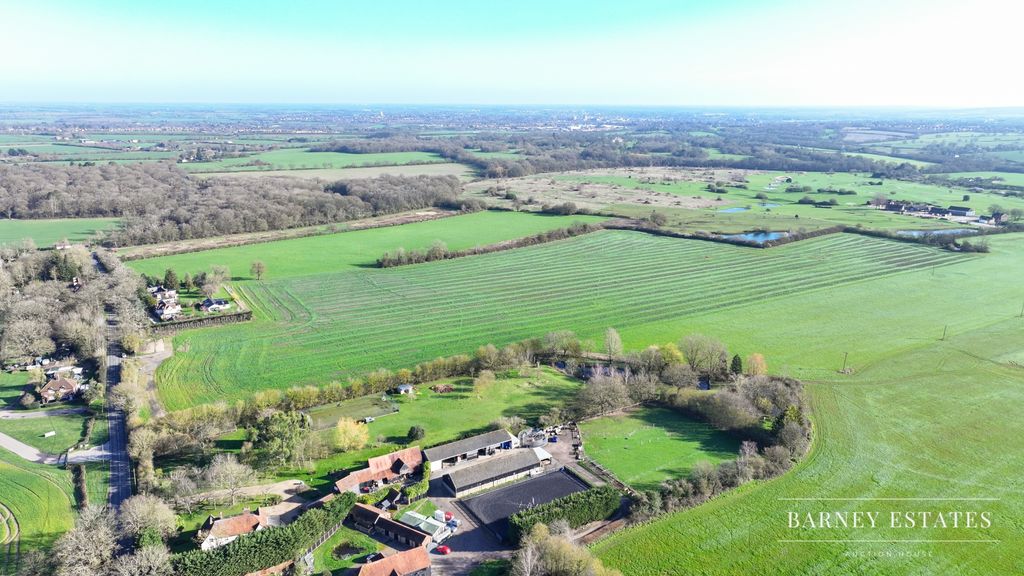 Property photo 3 of 5 Photo 2