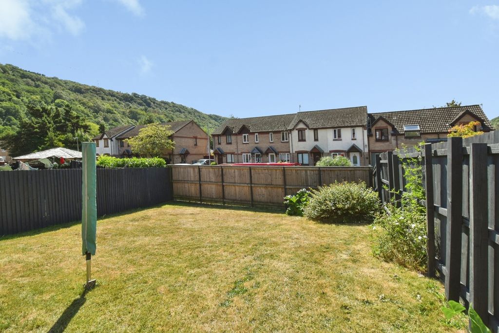 Property photo 2 of 21 Pbox-Img.Jpg