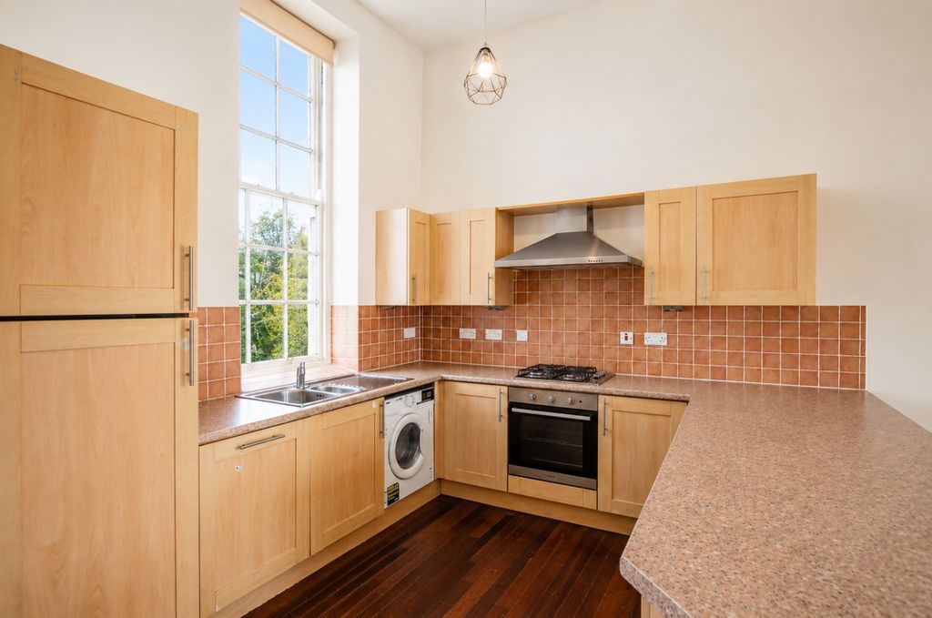 Property photo 3 of 9 Tps Bodmin 01208 74182 1