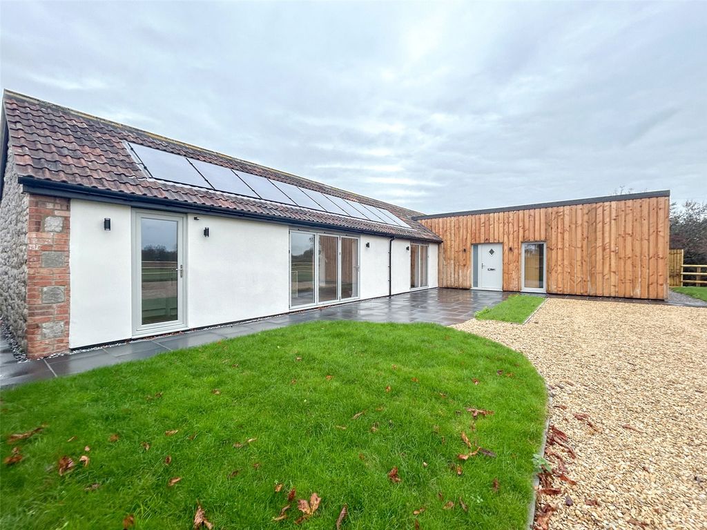 Property photo 2 of 9 Picture No. 11