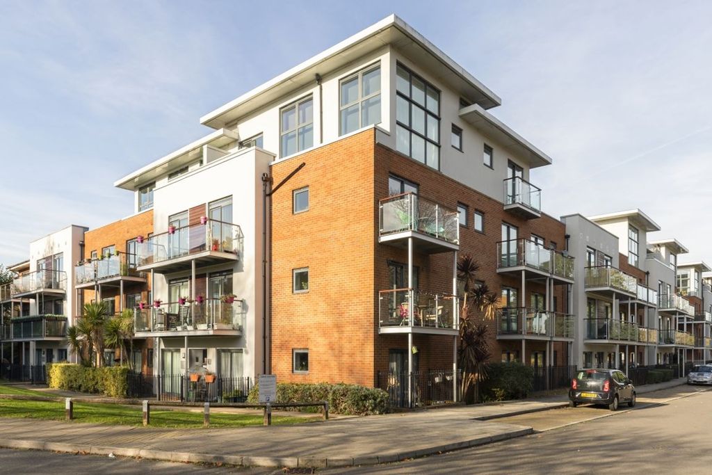 Property photo 1 of 4