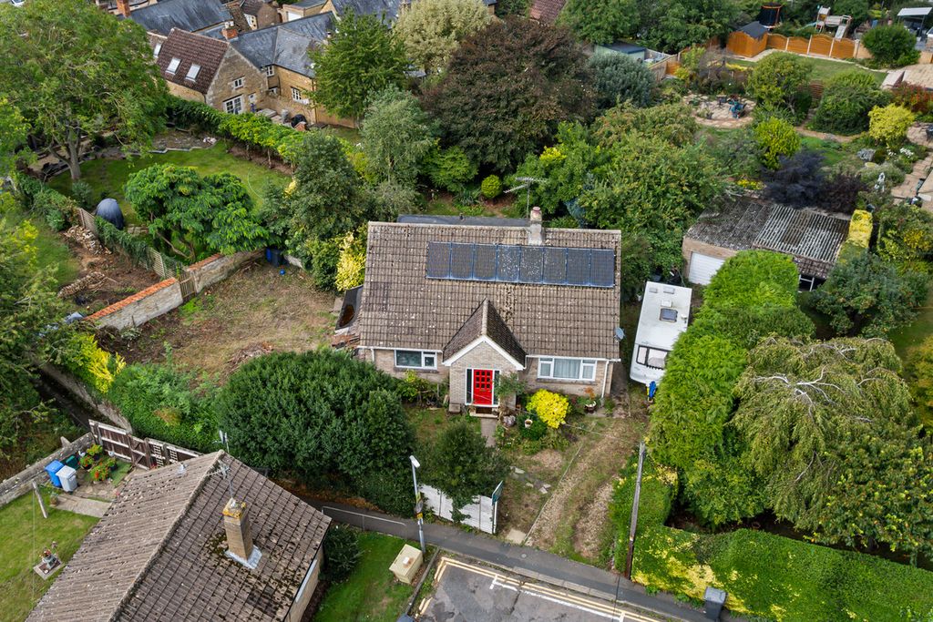 Property photo 1 of 35