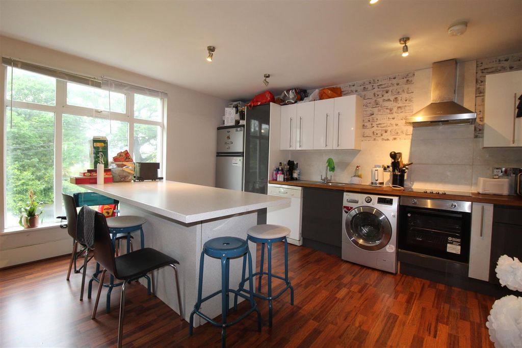 Property photo 2 of 9 Img_8724.Jpg