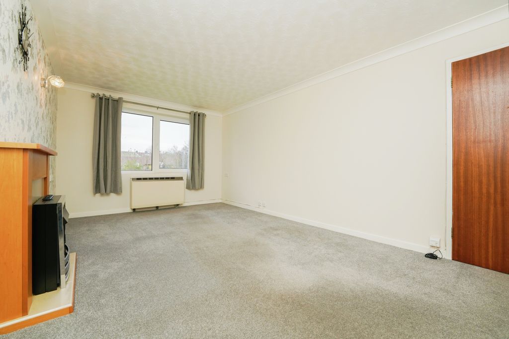Additional image 6 of 1 bed flat for saleSt. Marys Road, Evesham, Worcestershire WR11