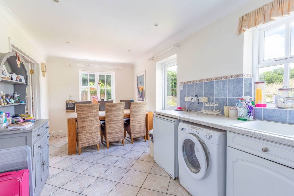 Property photo 2 of 14 Photo 5