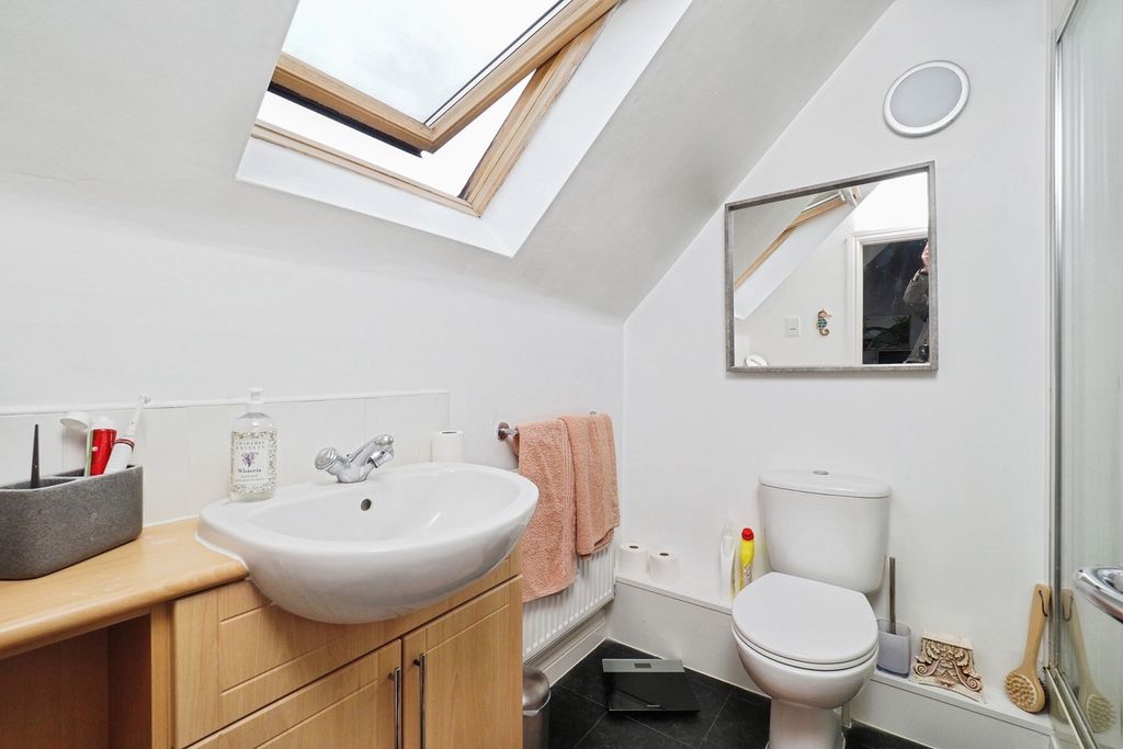 Property photo 3 of 23 Pbox-Img.Jpg