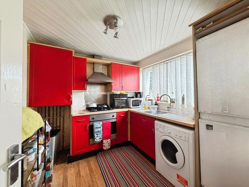 Property photo 3 of 5