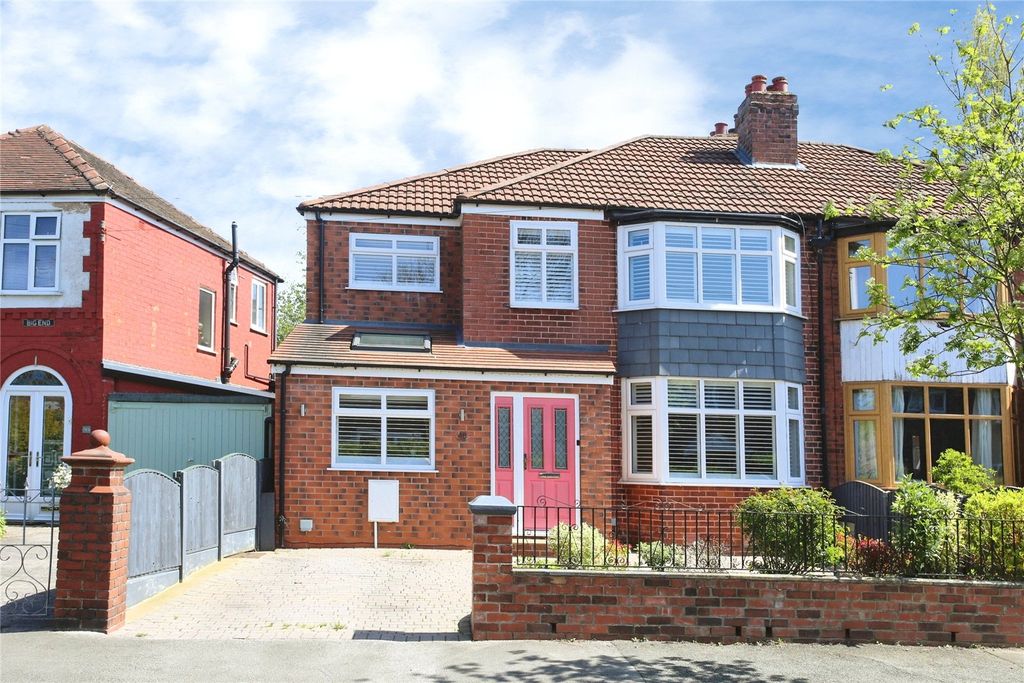 Property photo 1 of 31 Picture No. 08